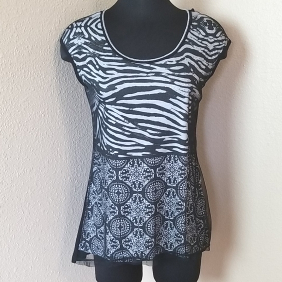 Edista Short Sleeve Embellished Blouse - Picture 1 of 6